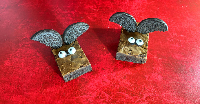 DIY Halloween Brownies: BAT